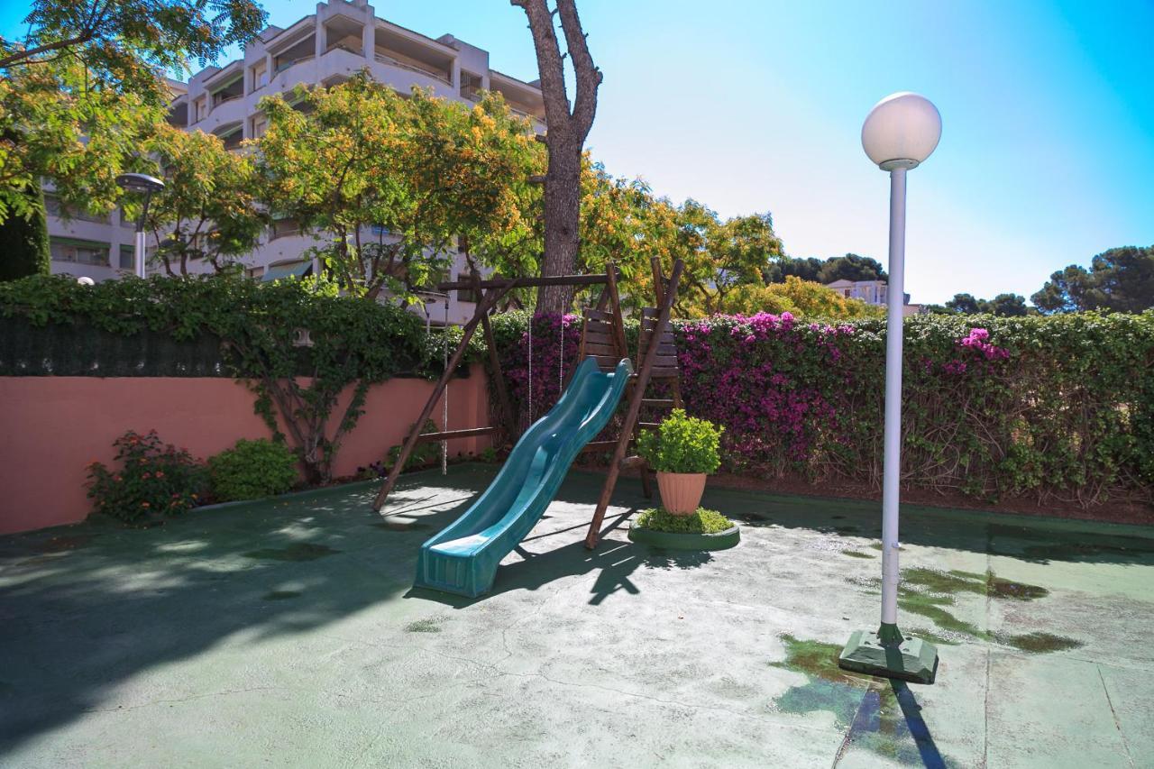Uhc Buigas Luz Apartments Salou Esterno foto