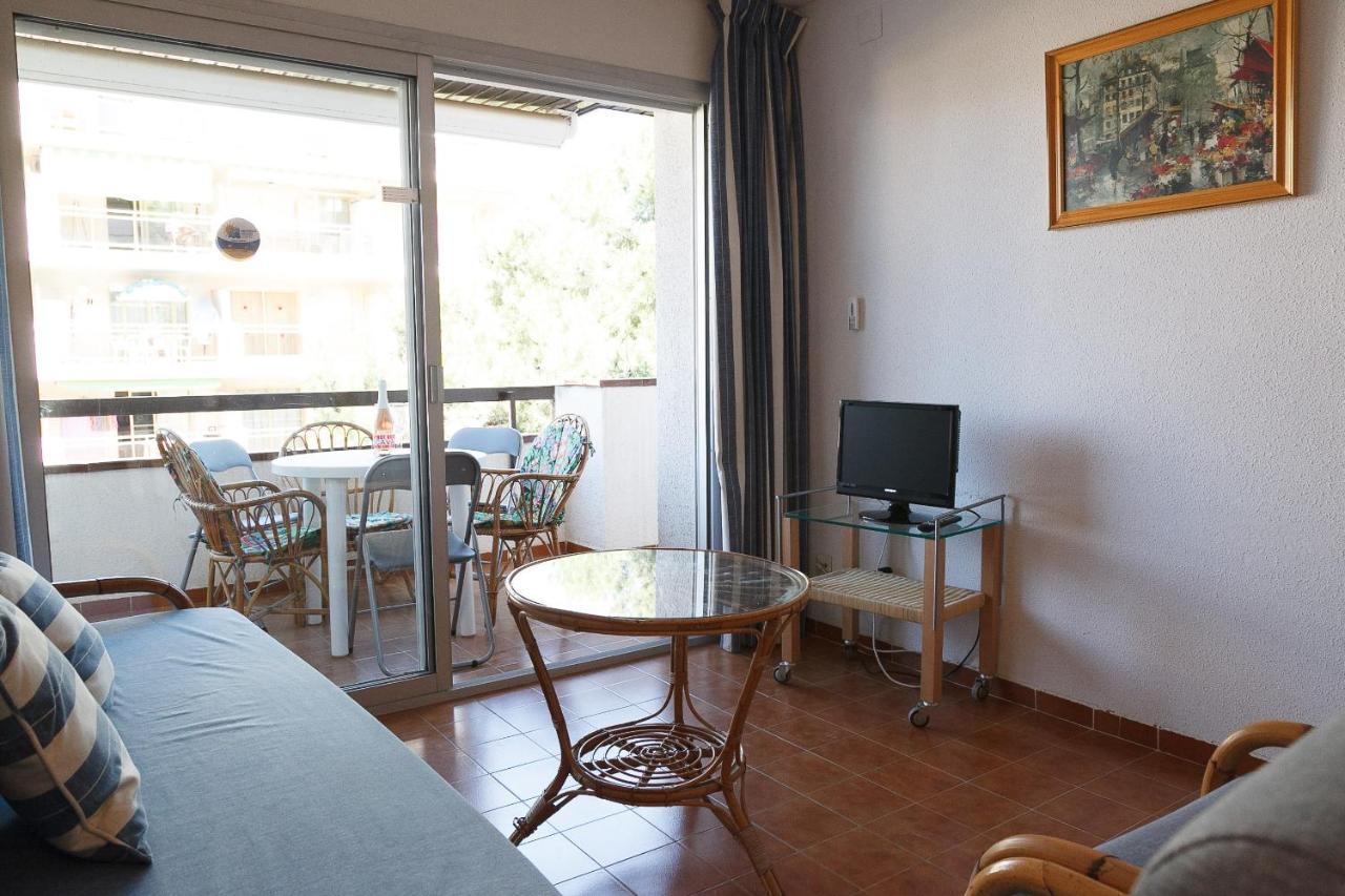 Uhc Buigas Luz Apartments Salou Esterno foto