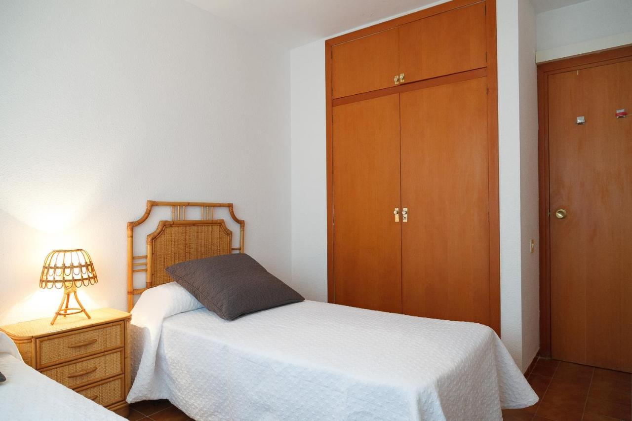 Uhc Buigas Luz Apartments Salou Esterno foto