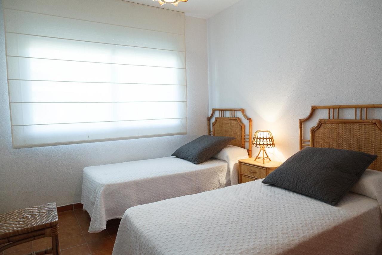 Uhc Buigas Luz Apartments Salou Esterno foto